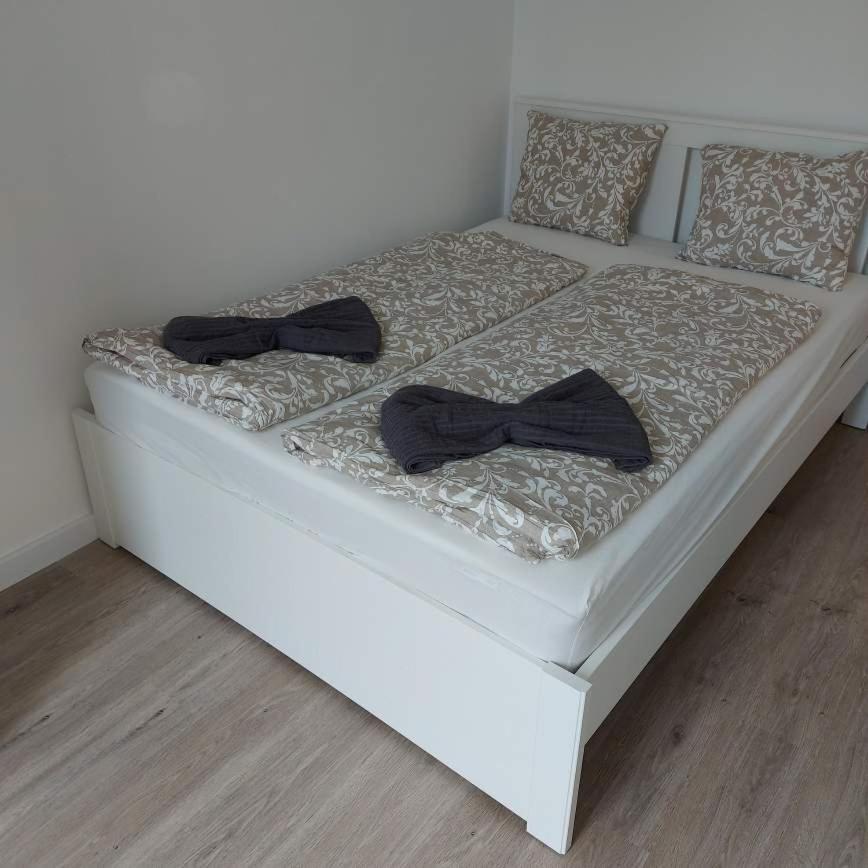 Aranyhid Apartman Balatonalmadi Exterior photo
